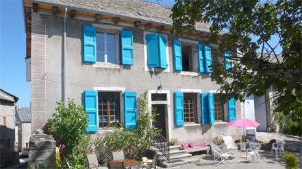  Les volets bleus