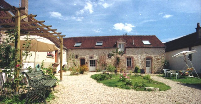 Photo Chambre d'hte Villeneuve sur yonne Aux 3 roses