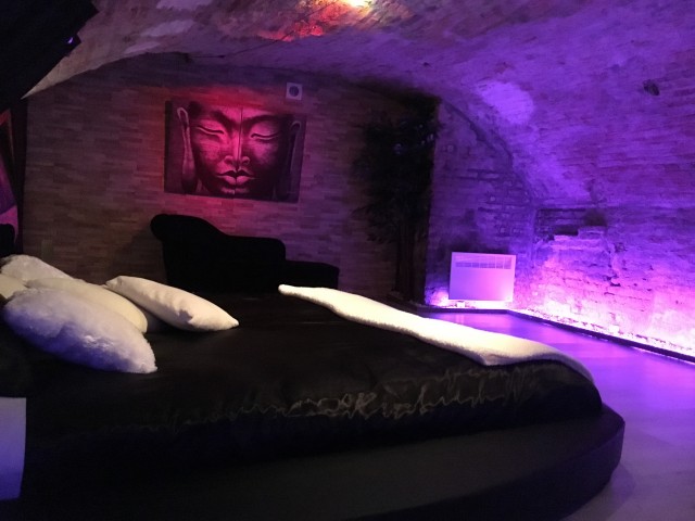 Love room