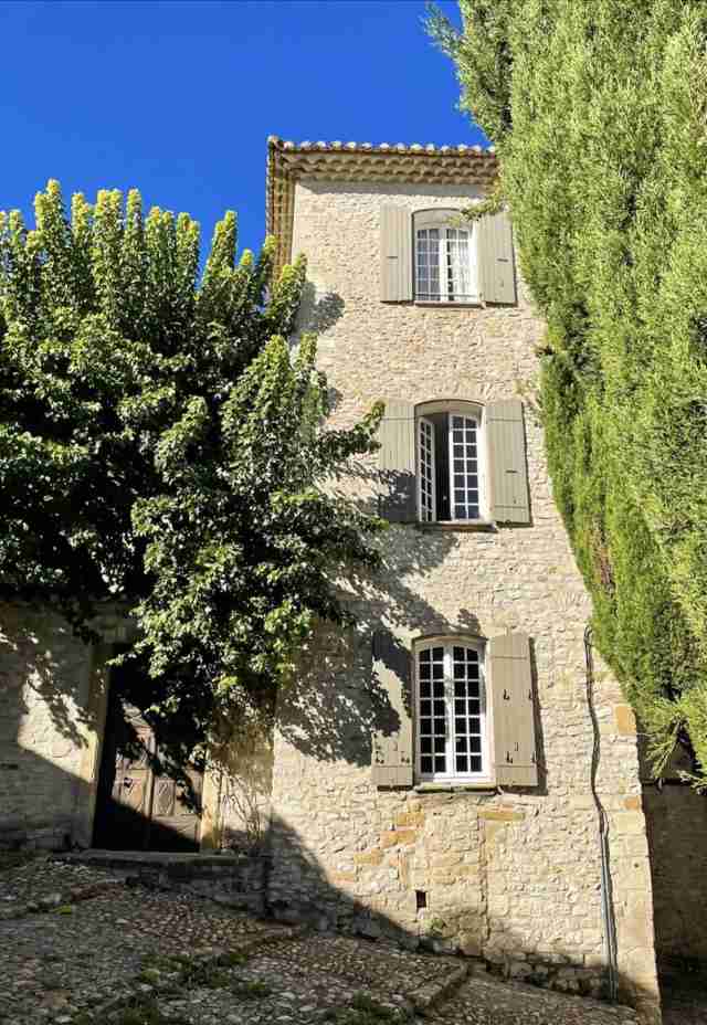 Photo Vaison-la-romaine Le mrier  vaison-la-romaine