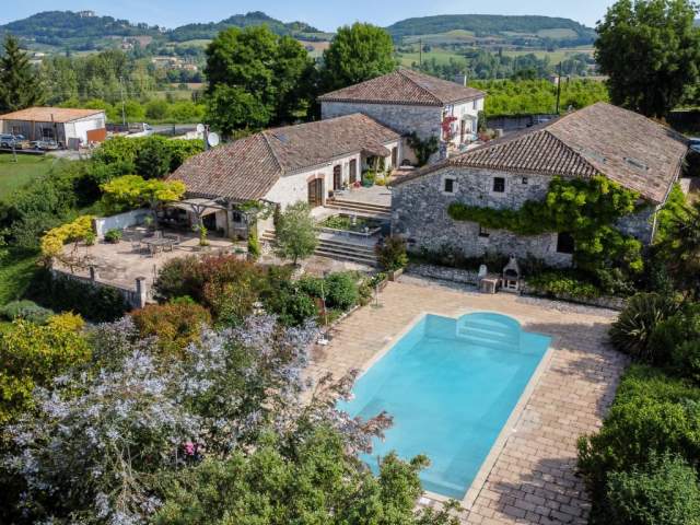 Photo 2 gtes sur le mme site Valeilles Vieux mirou gtes
