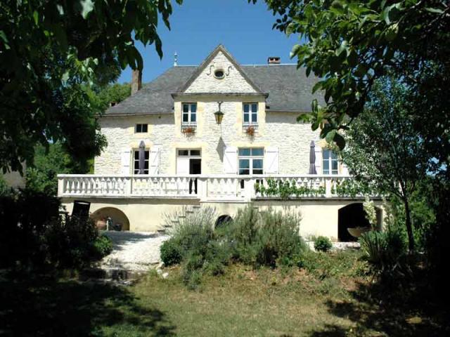 Photo Gtes et chambres d'hotes Degagnac Domaine la cabane