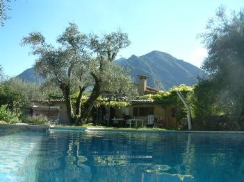 Photo Chambre d'hte Breil sur roya Property abricot